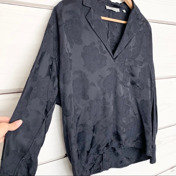 VINCE Pajama style jacquard satin floral blouse - Picture 6 of 12